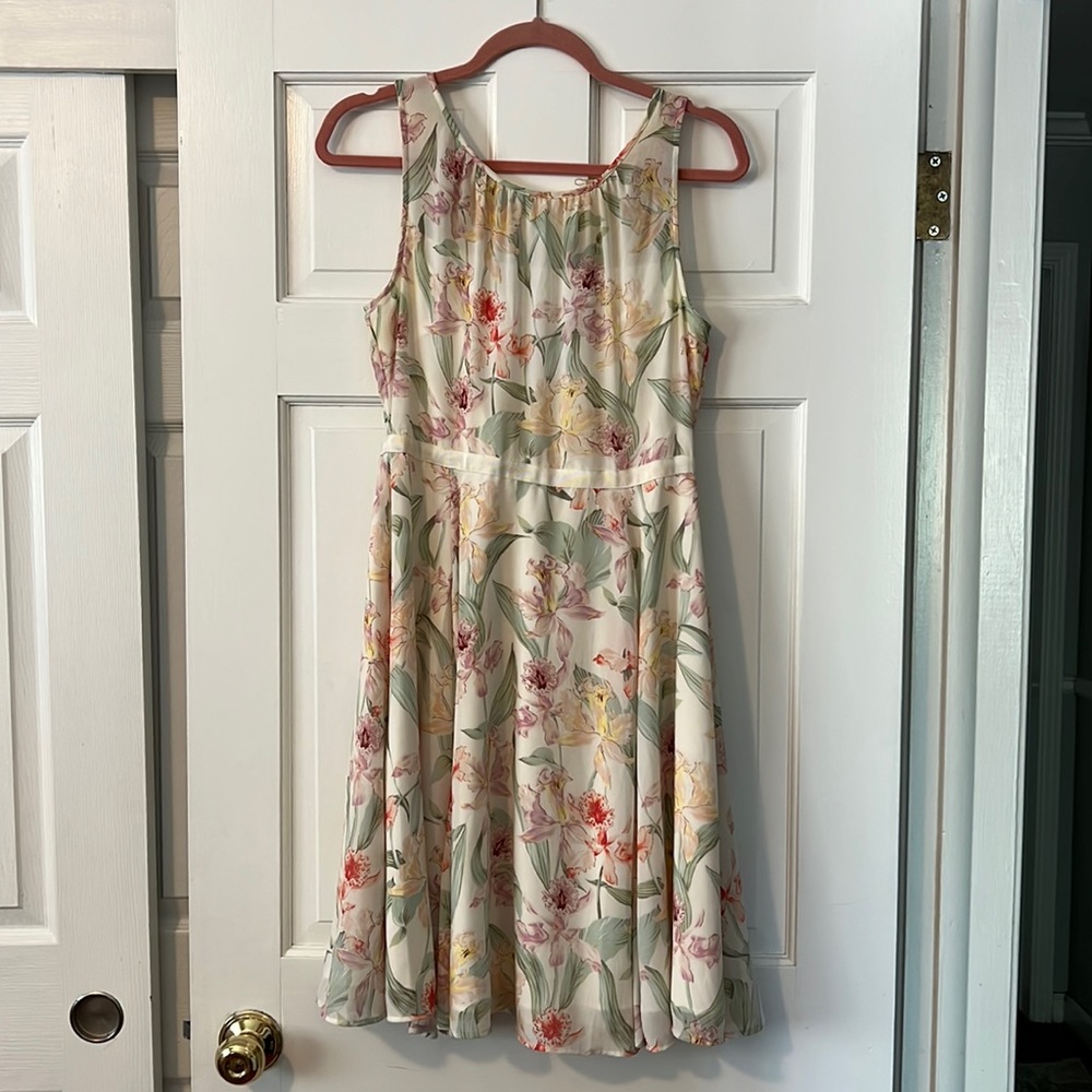 Ann Taylor, Floral Dress, Size 4, Gently used, Knee Length